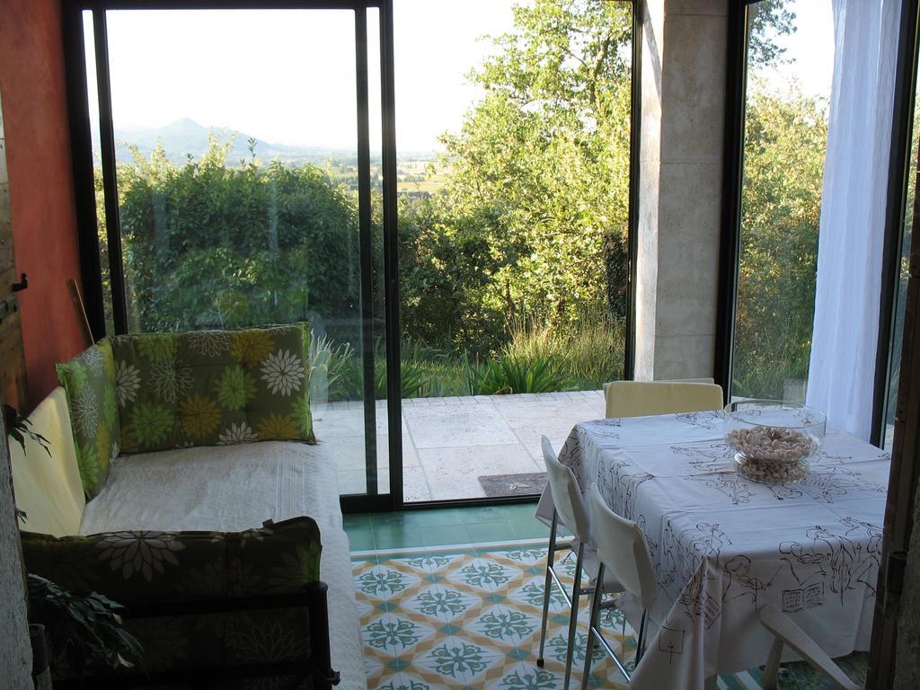 B&B La Cigaline Villedieu  Rom bilde