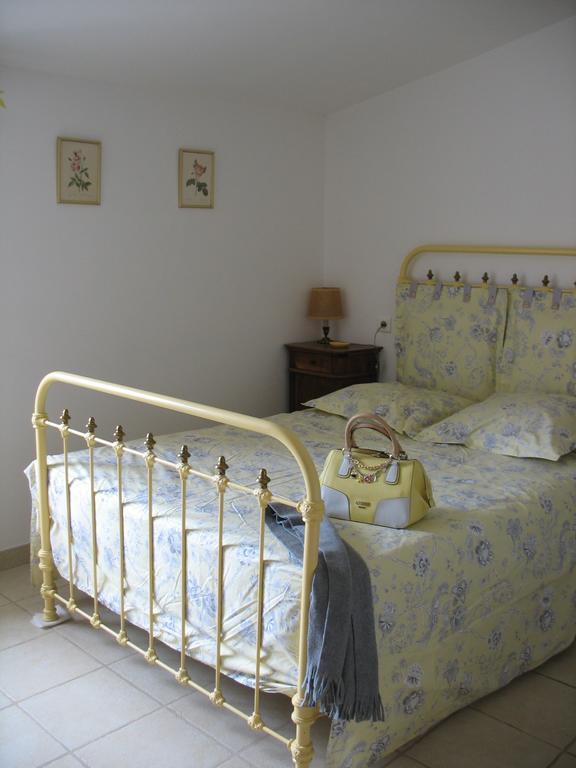 B&B La Cigaline Villedieu  Rom bilde